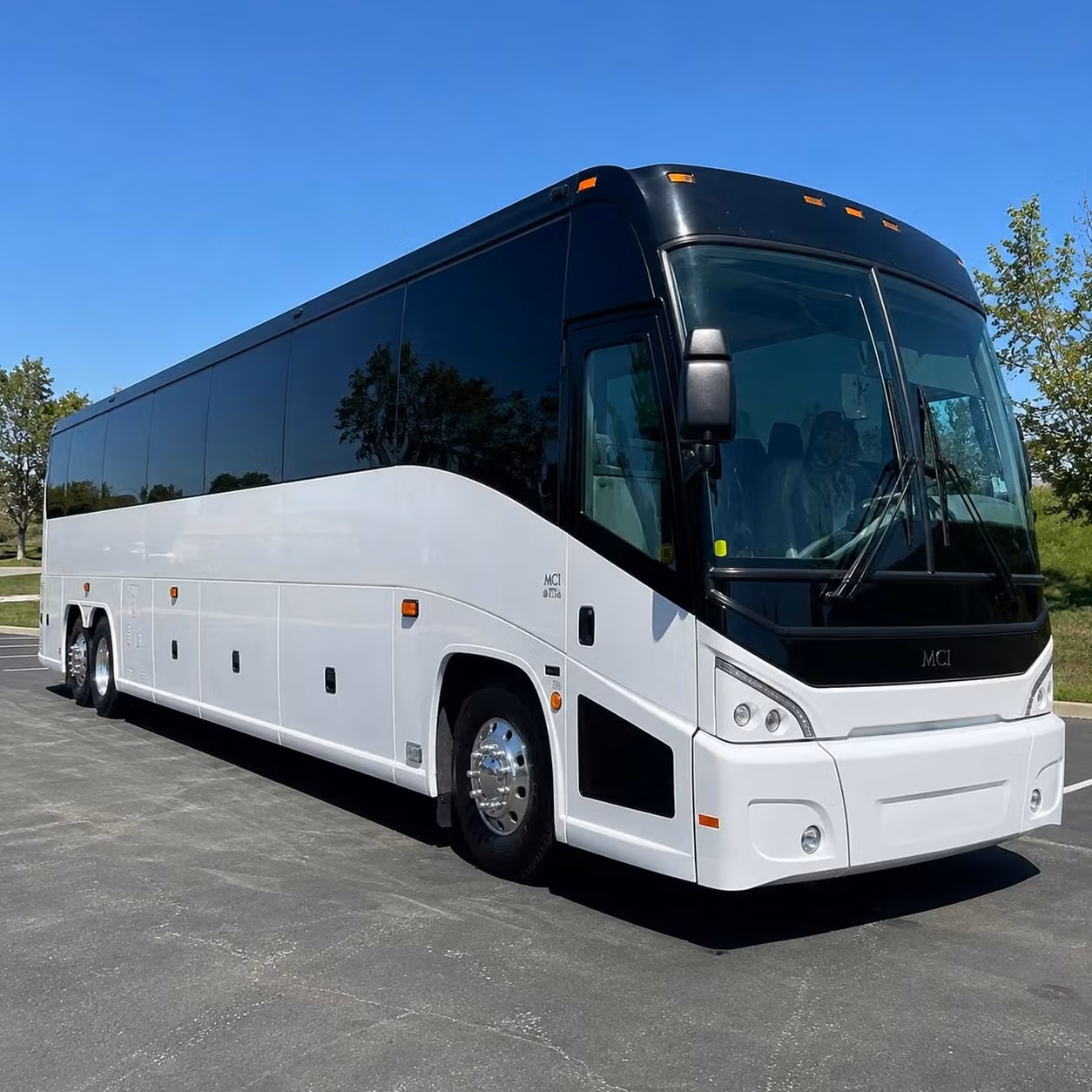 school groups sports teams and tour travelers departing from pleasanton need the right bus